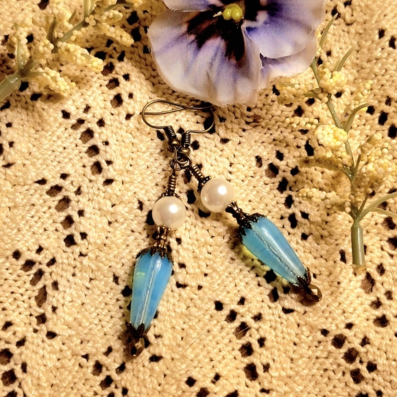 Romantic Victorian Pearl Earrings with an Opalescent Blue Teardrop - Picture 4 of 4